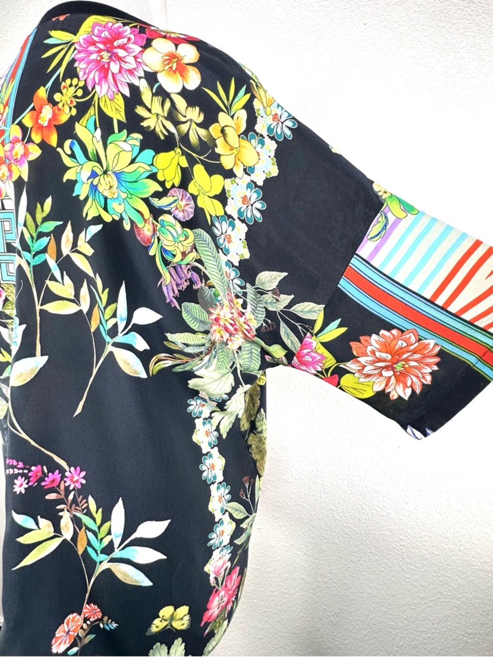 Johnny Was Silk Tunic Top M Floral Patchwork Boho Luxe Oversized Maximal Blouse - Picture 7 of 12